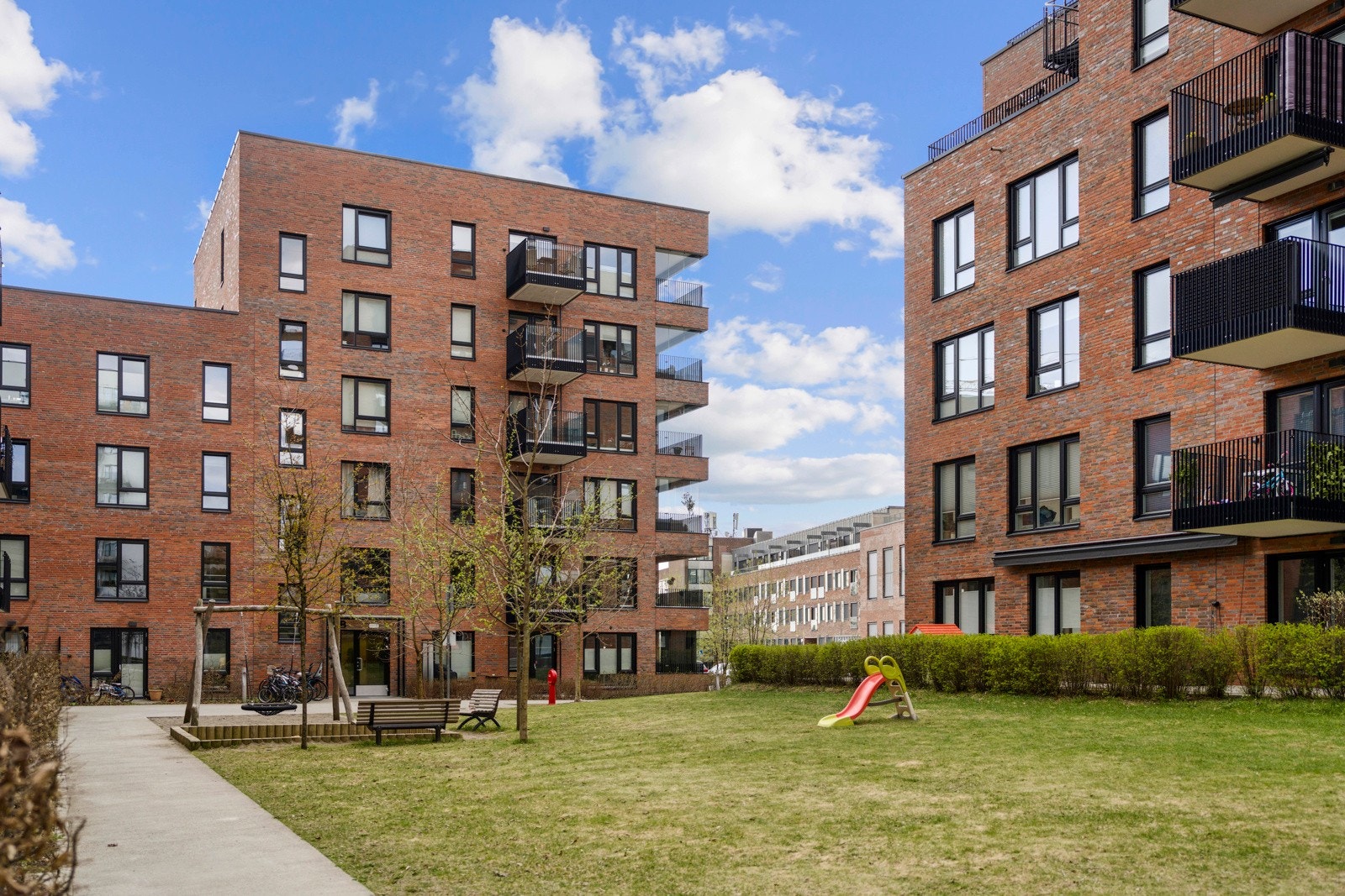 På Hasle, på stedet der Vinmonopolet opprinnelig hadde sitt rikholdige krydderlager er det nå et bomiljø utenom det vanlige. Galleribilde