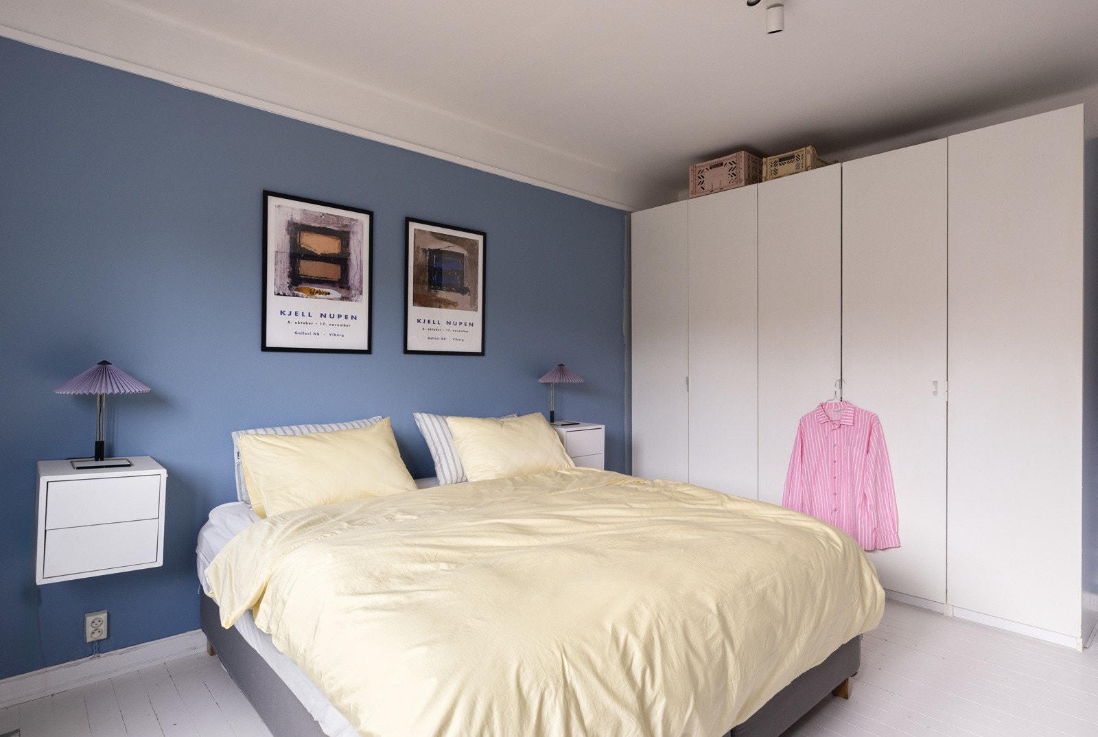 - Godt med oppbevaringsplass i medfølgende garderobe - Galleribilde