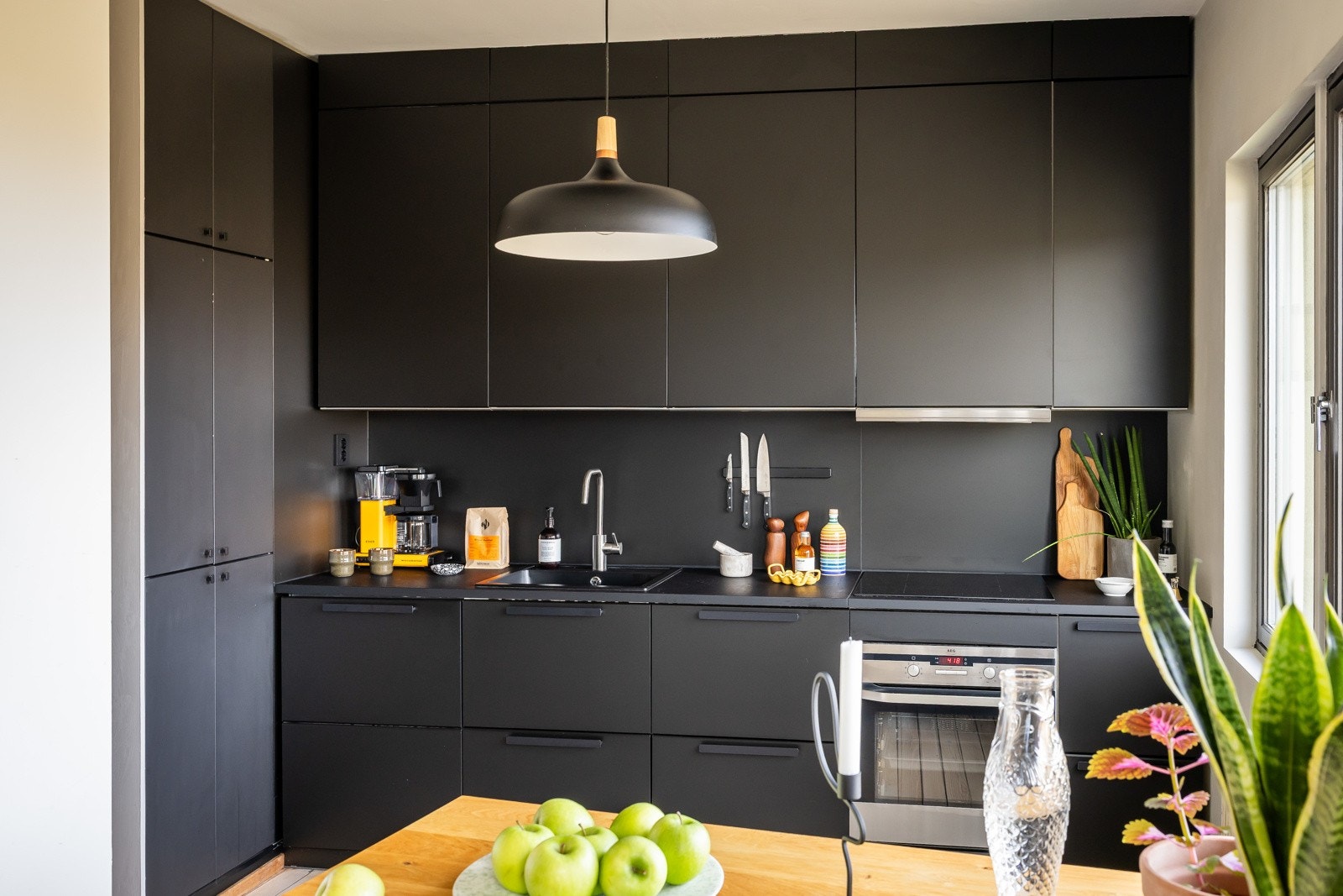 Stilren IKEA-kjøkkeninnredningen fra 2019. Galleribilde