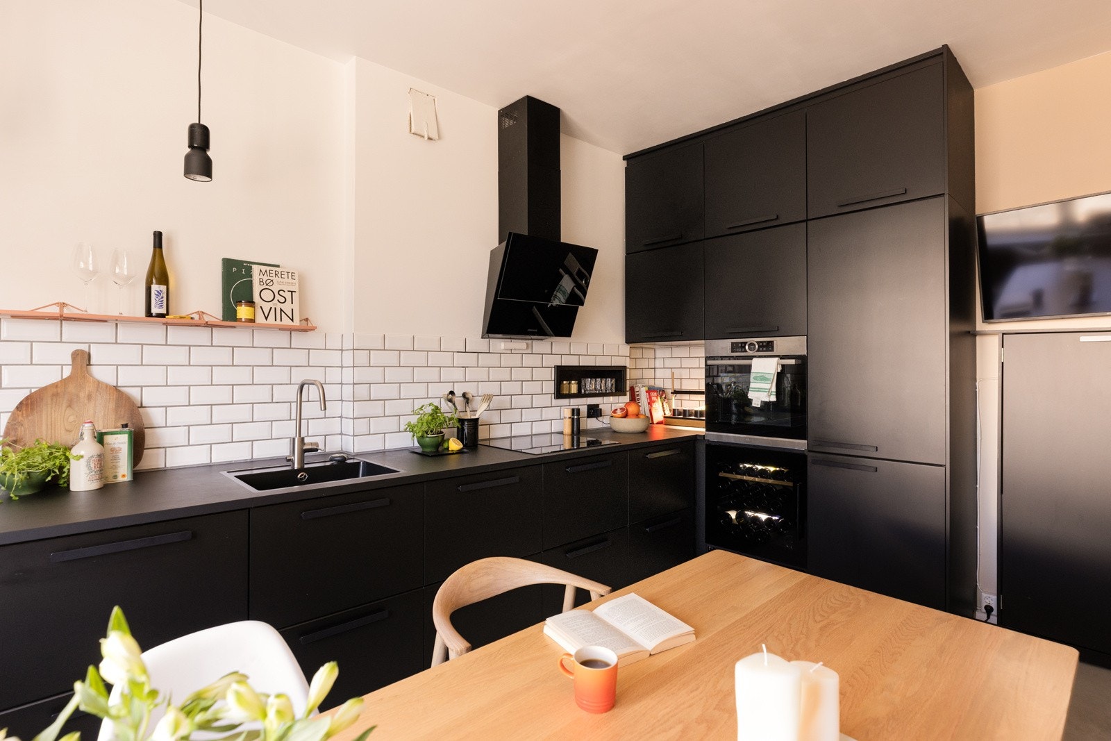 - Alle de integrerte hvitevarene medfølger - Galleribilde