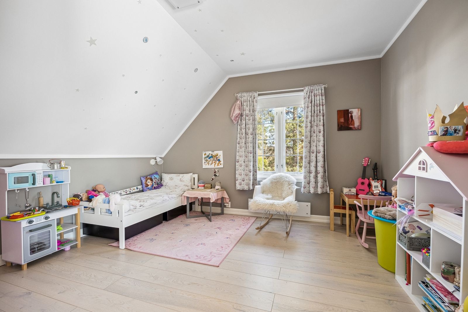 Soverom nr. 2. Galleribilde