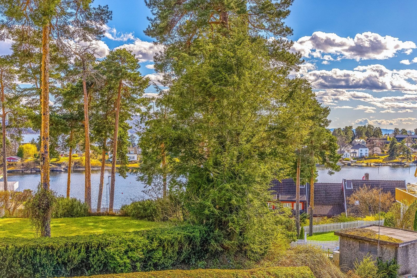 Nydelig utsikt fra boligen! Galleribilde