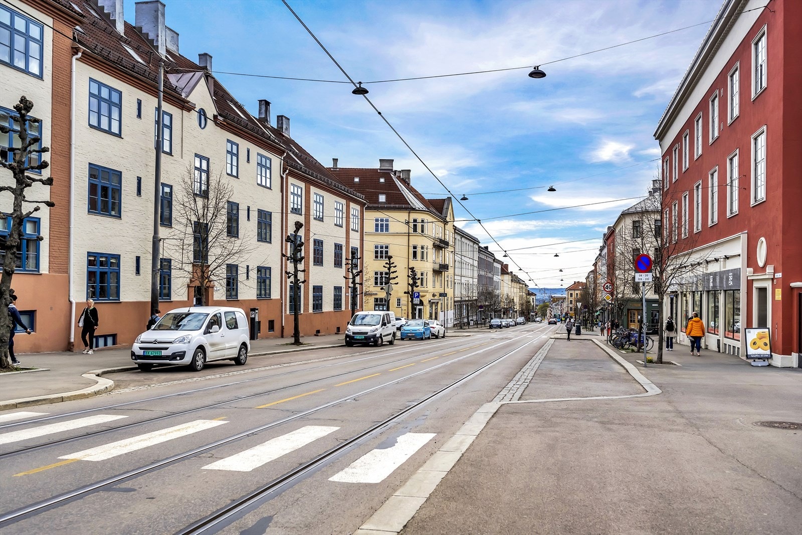 Torshov ligger bare en kort tur unna leiligheten og byr på et variert utvalg av butikker og koselige kaféer. Galleribilde