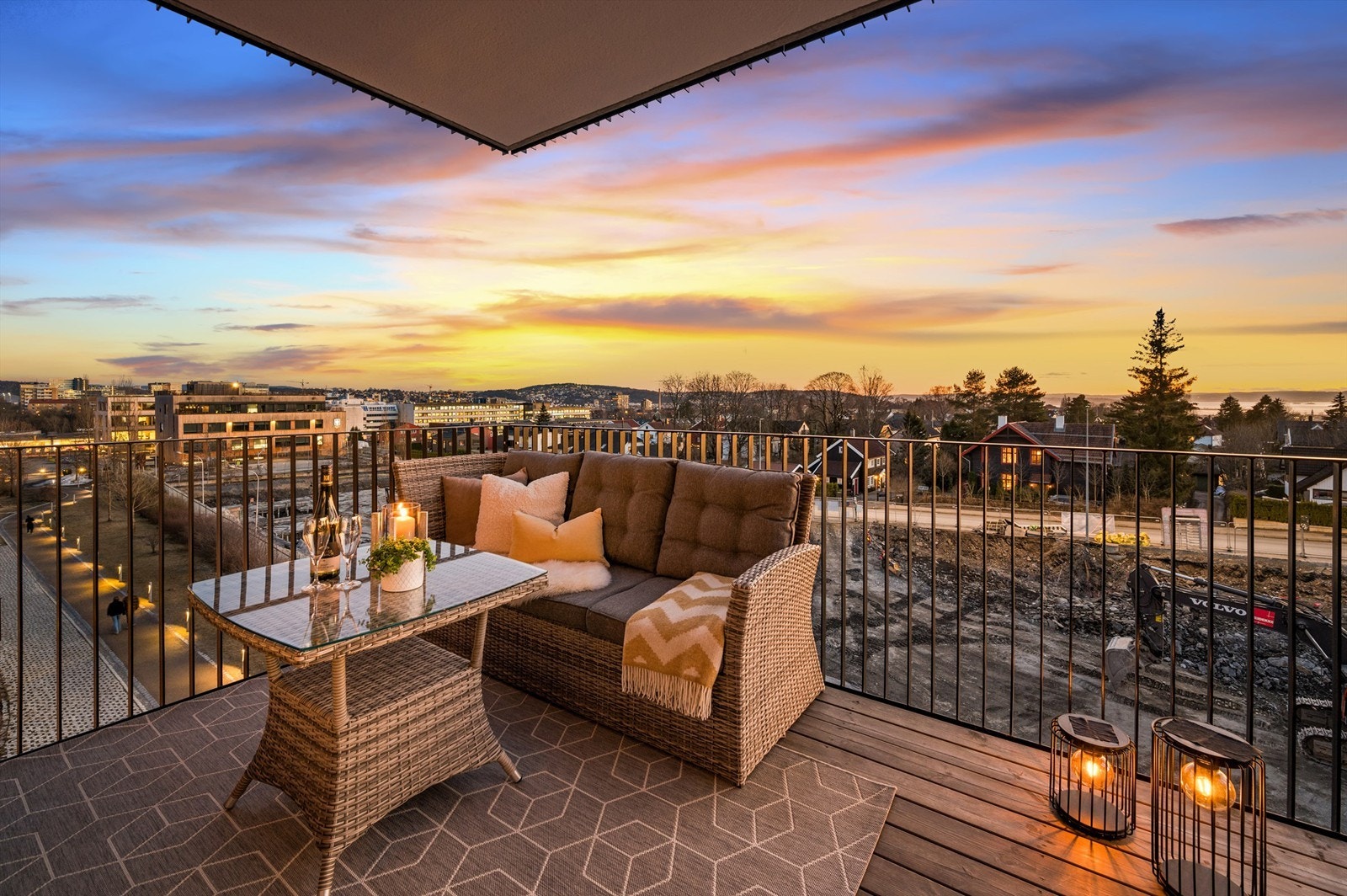 Fine forutsetninger for å kunne nyte årets varme dager like utenfor egen stue. Galleribilde