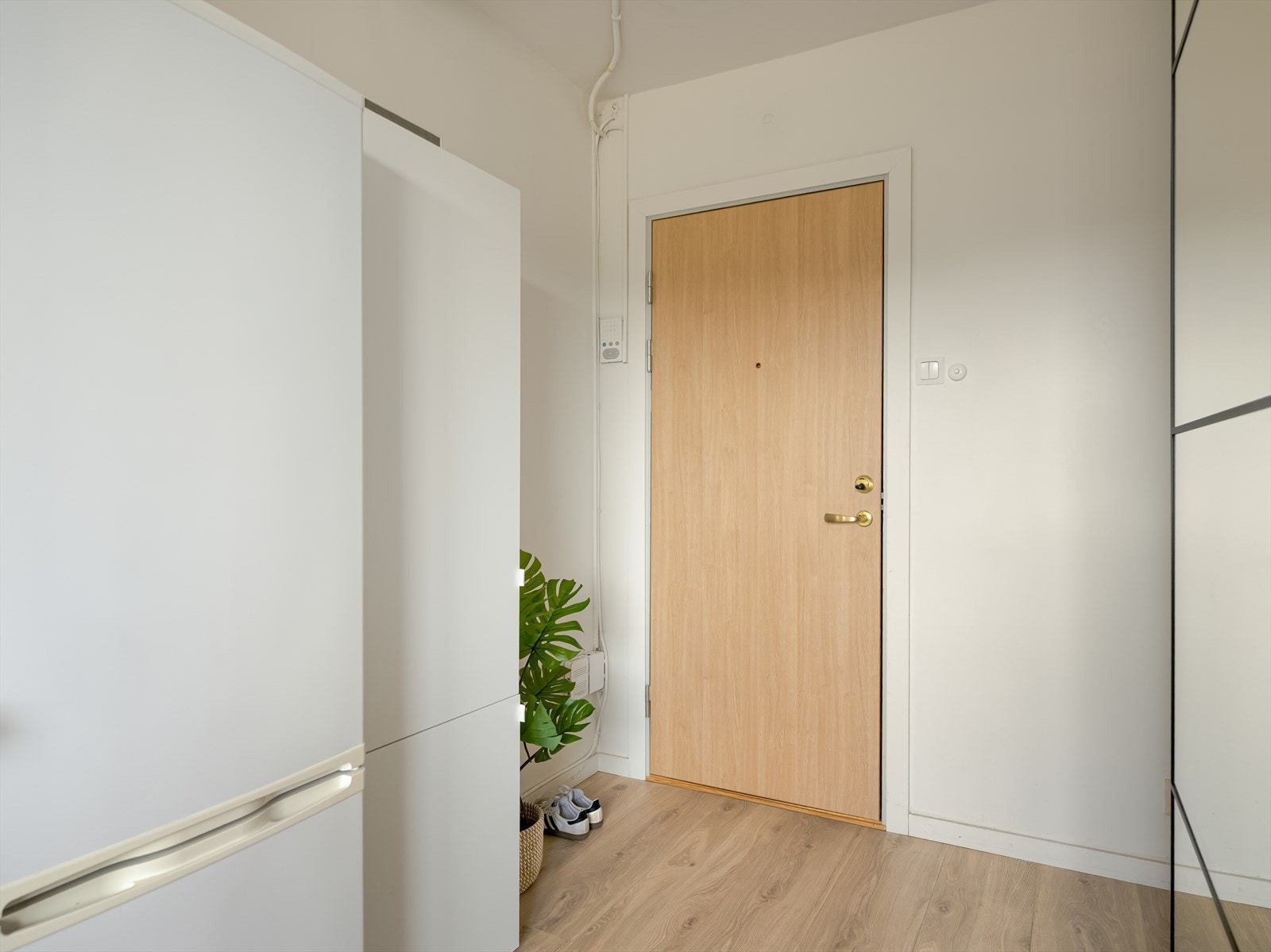 Herfra kan du enkelt slippe inn gjester via dørcallingen. Galleribilde