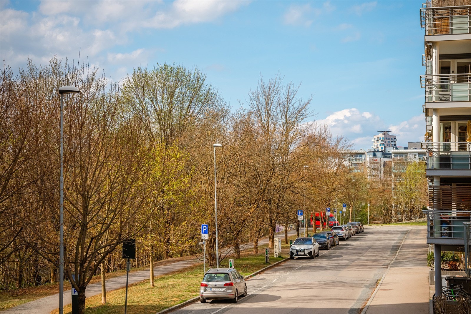 Naturskjønne omgivelser fra balkongen. Galleribilde