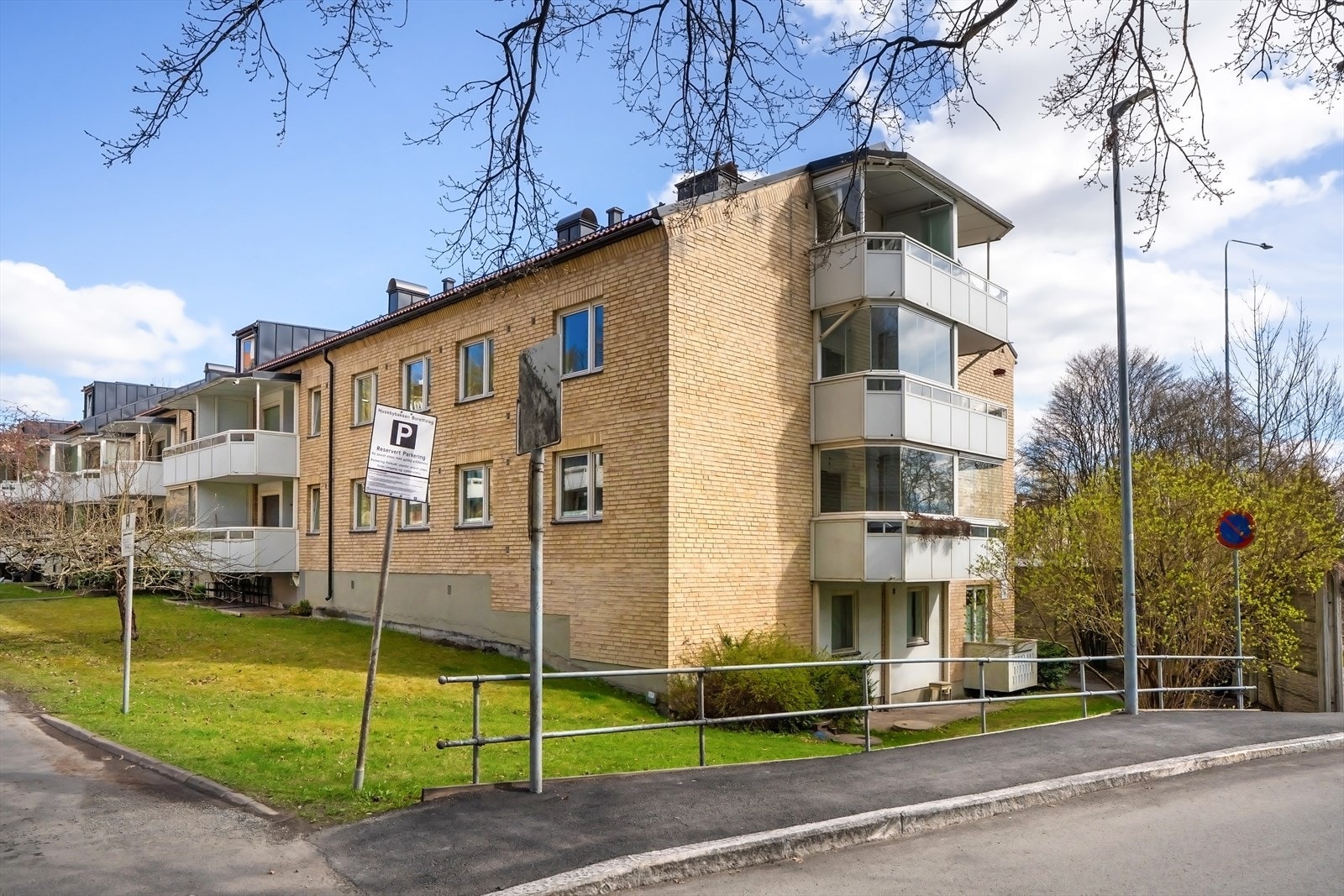 Populært og veletablert boligområde på Ullern/Smestad. Galleribilde