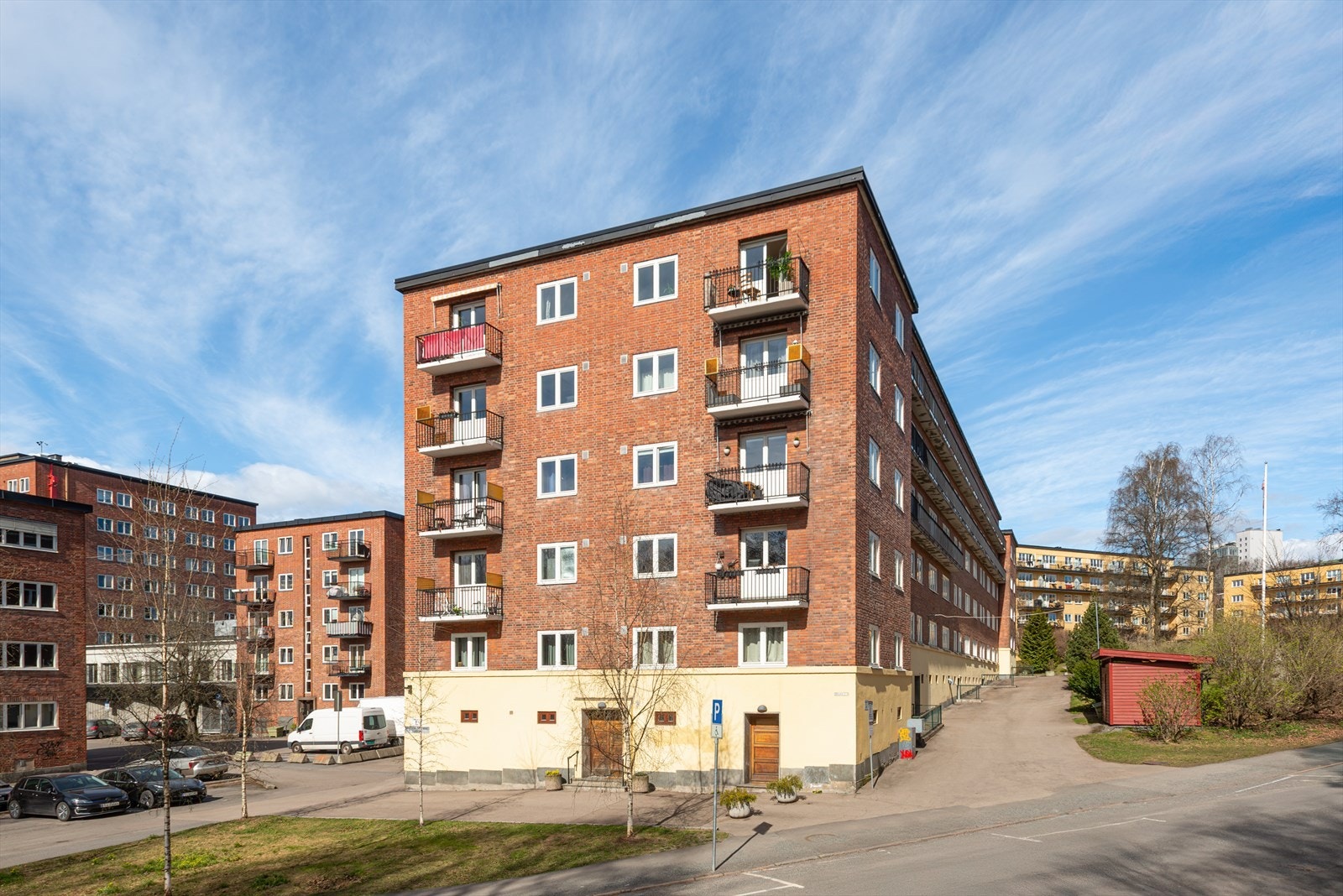 Sentralt beliggende på Sinsen med nærhet til Grünerløkka og Torshov. Galleribilde