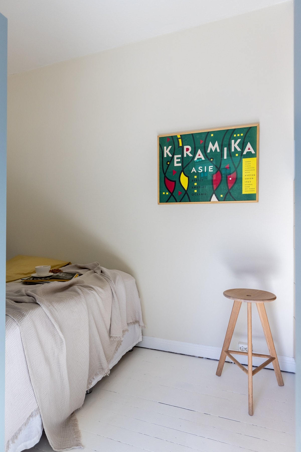 Leiligheten vender i sin helhet inn mot mot bakgården så her er alt lagt til rette for en god natt søvn. Galleribilde