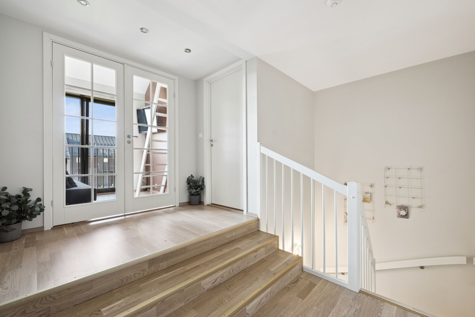 2.etg. gang Galleribilde