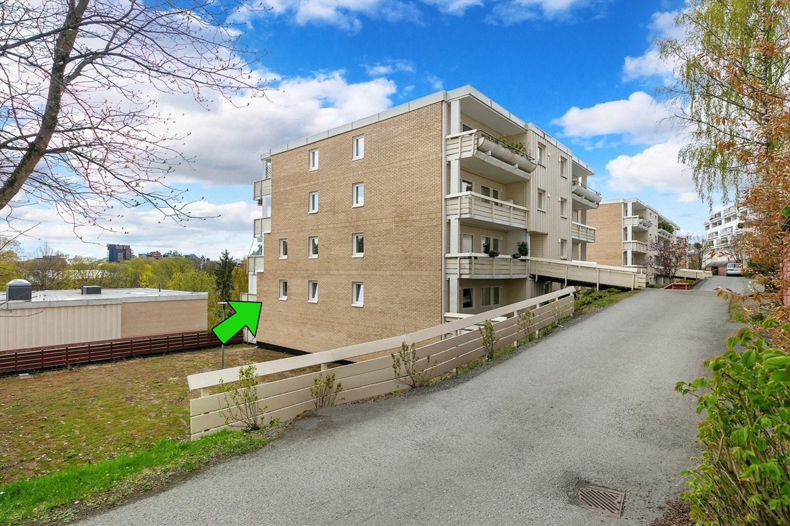 Velkommen til Hamangskogen 35 presentert av Marius Stormfelt v/Krogsveen. Galleribilde