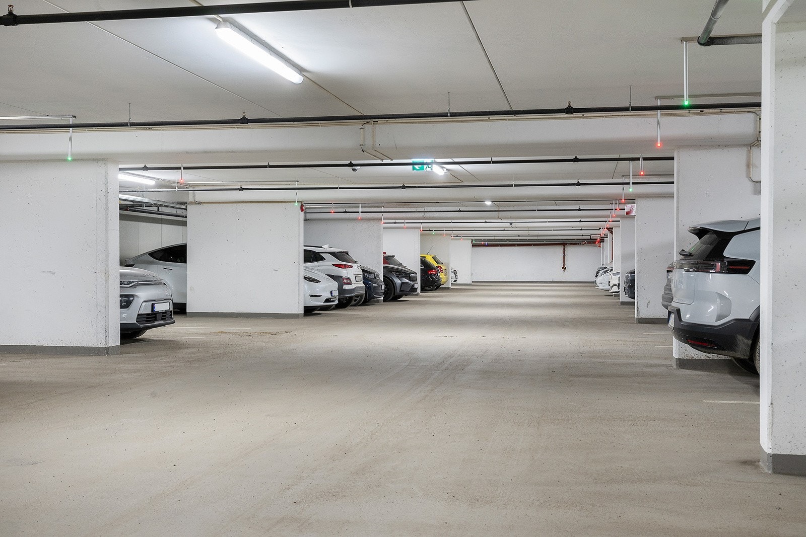 Leiligheten har leierett til parkering i felles gaasjeanlegg Galleribilde