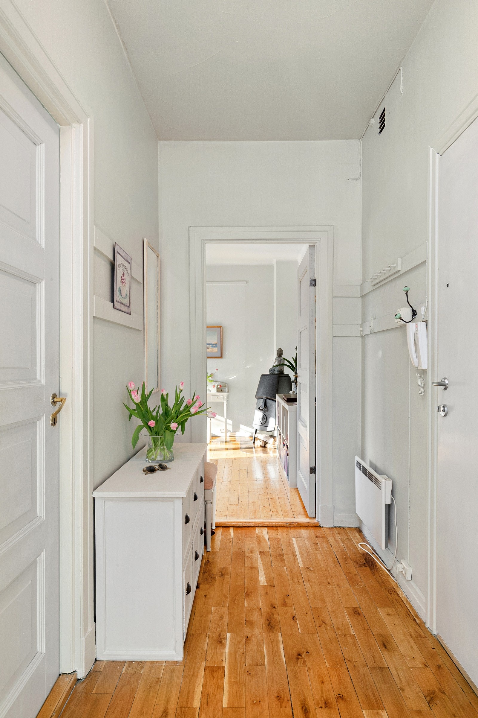 Entré/gang. Galleribilde