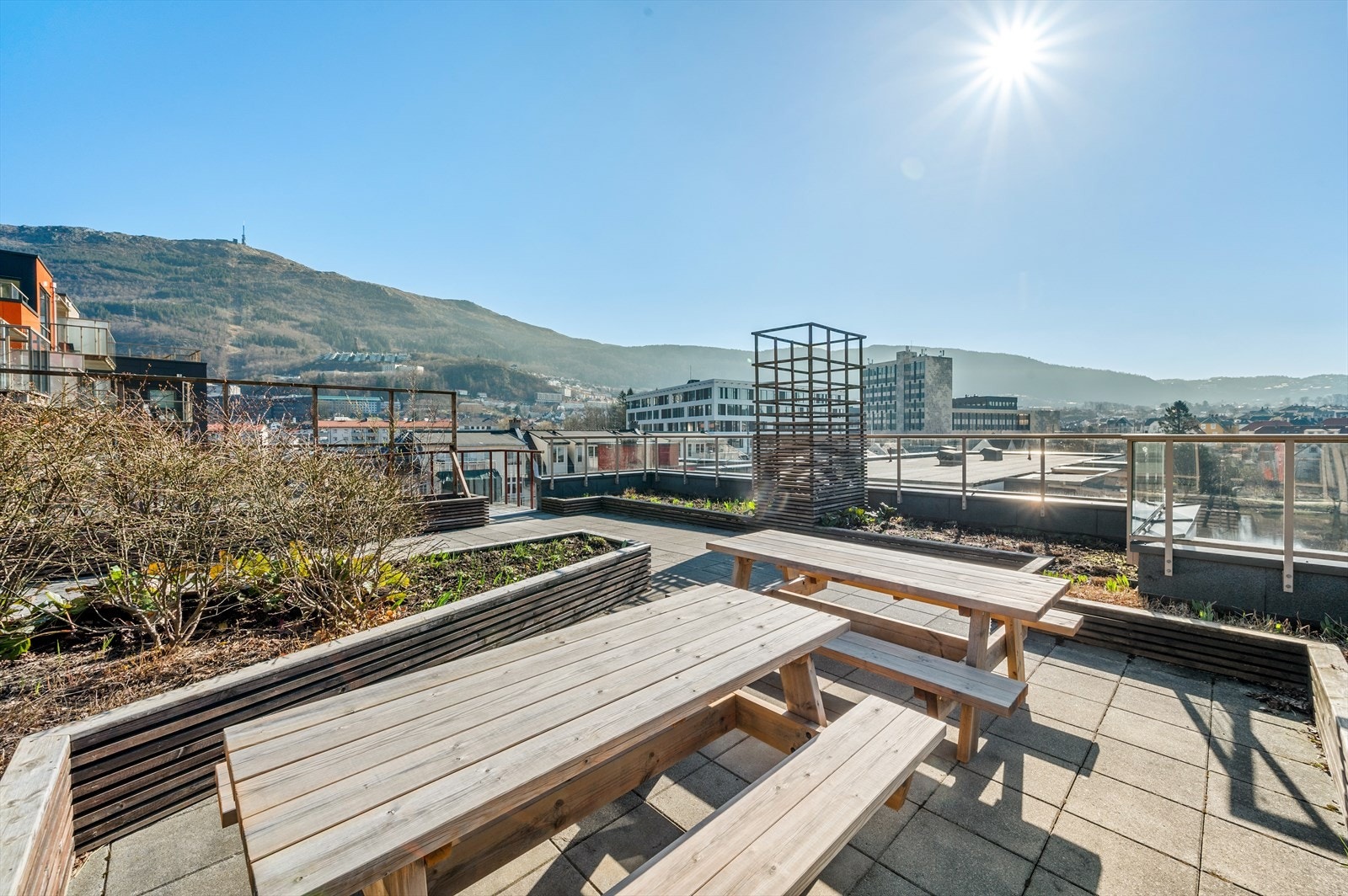 - Sameiet har hele tre takterrasser med fantastiske sol- og utsiktsforhold - Galleribilde