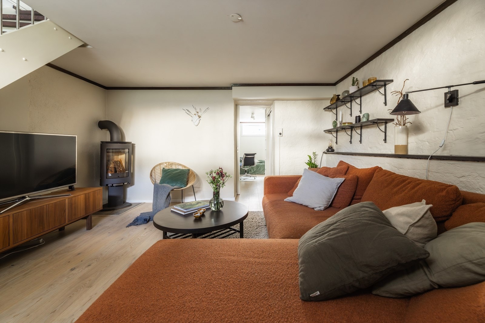 - En klassisk 3-roms leilighet over 2 plan med en tilbaketrukket og idyllisk beliggenhet på populære Rosenhoff - Galleribilde