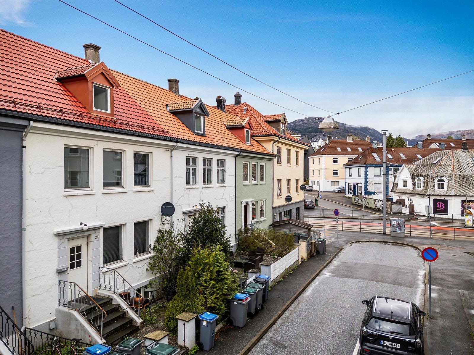 - Leiligheten har en svært ettertraktet og sentral beliggenhet med kort vei til "alle" service- og fasilitetstilbud - Galleribilde