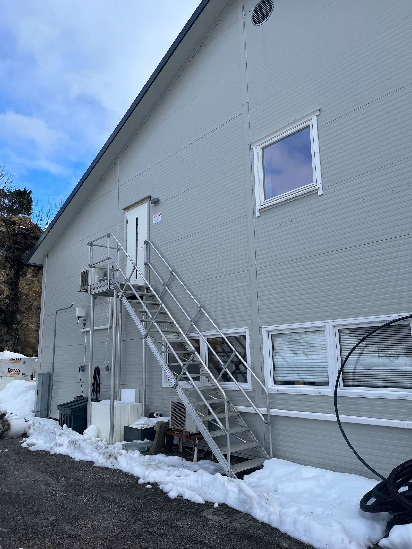 Inngangsparti. Galleribilde