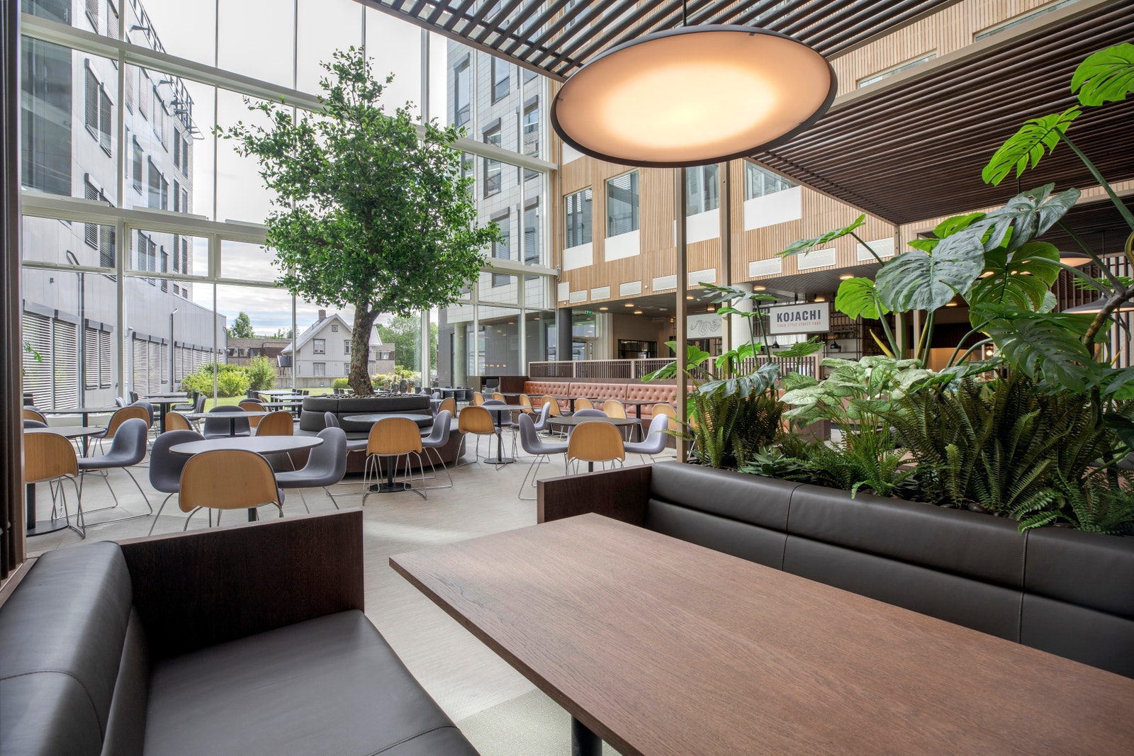 Hyggelige sosiale områder i Spiseriet Galleribilde