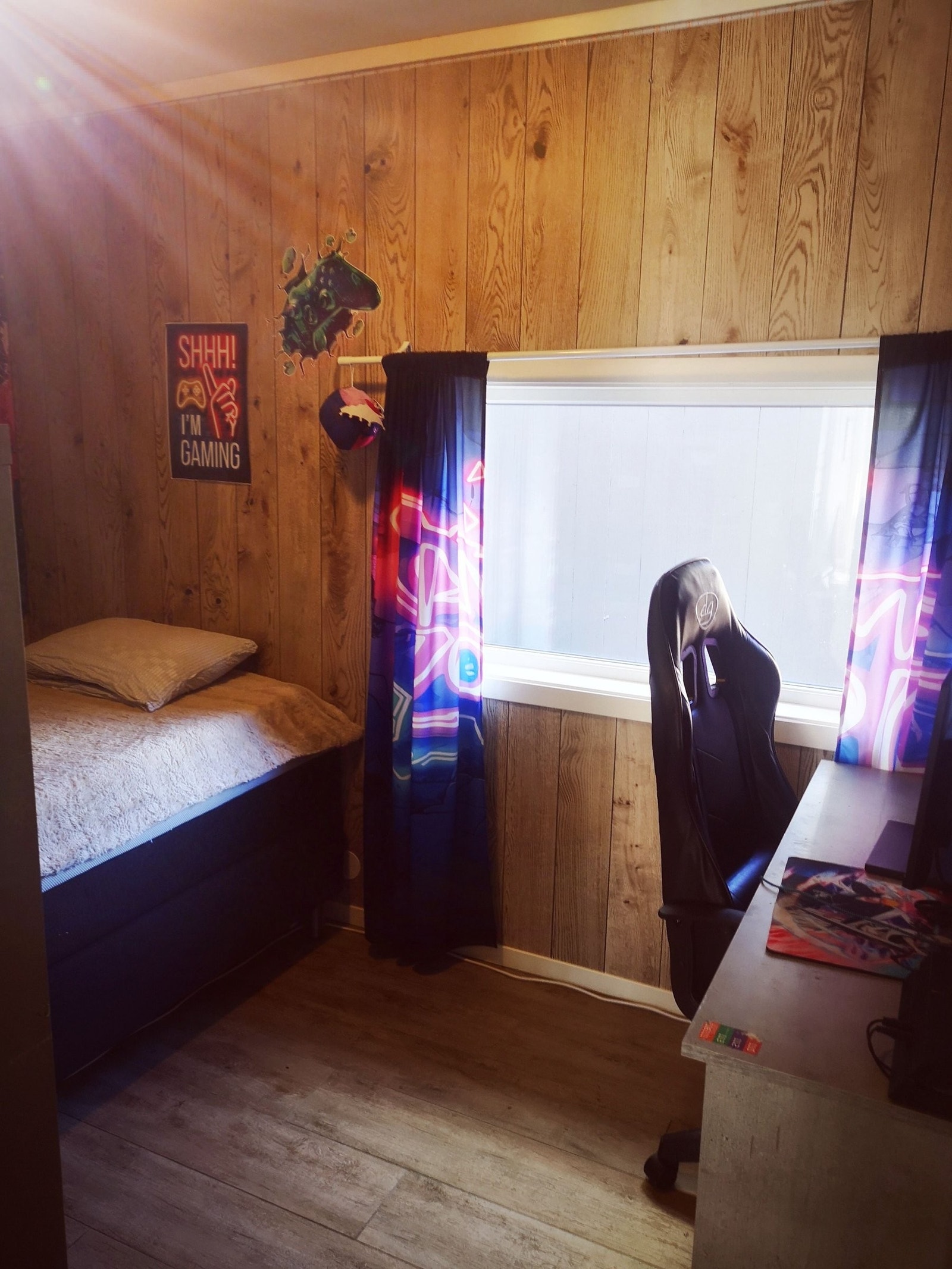 1. Etasje. Soverom 2. Galleribilde