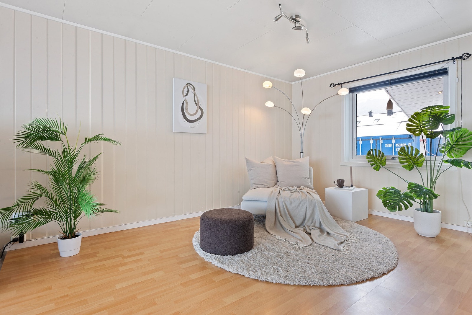 De fleste av overflatene i boligen er malt mellom 2020-2025. Galleribilde