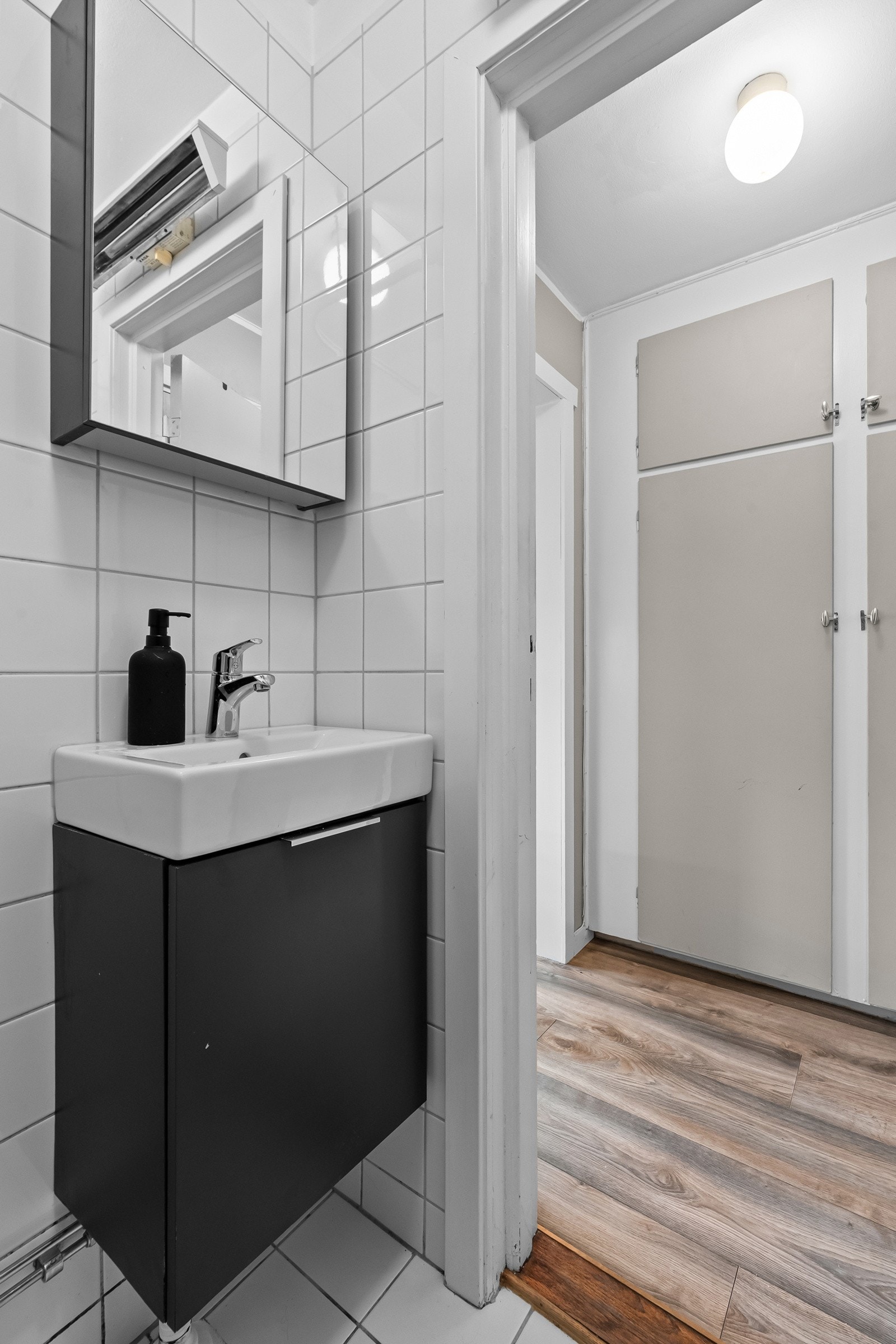 Baderomsinnredningen er ny fra 2024 Galleribilde