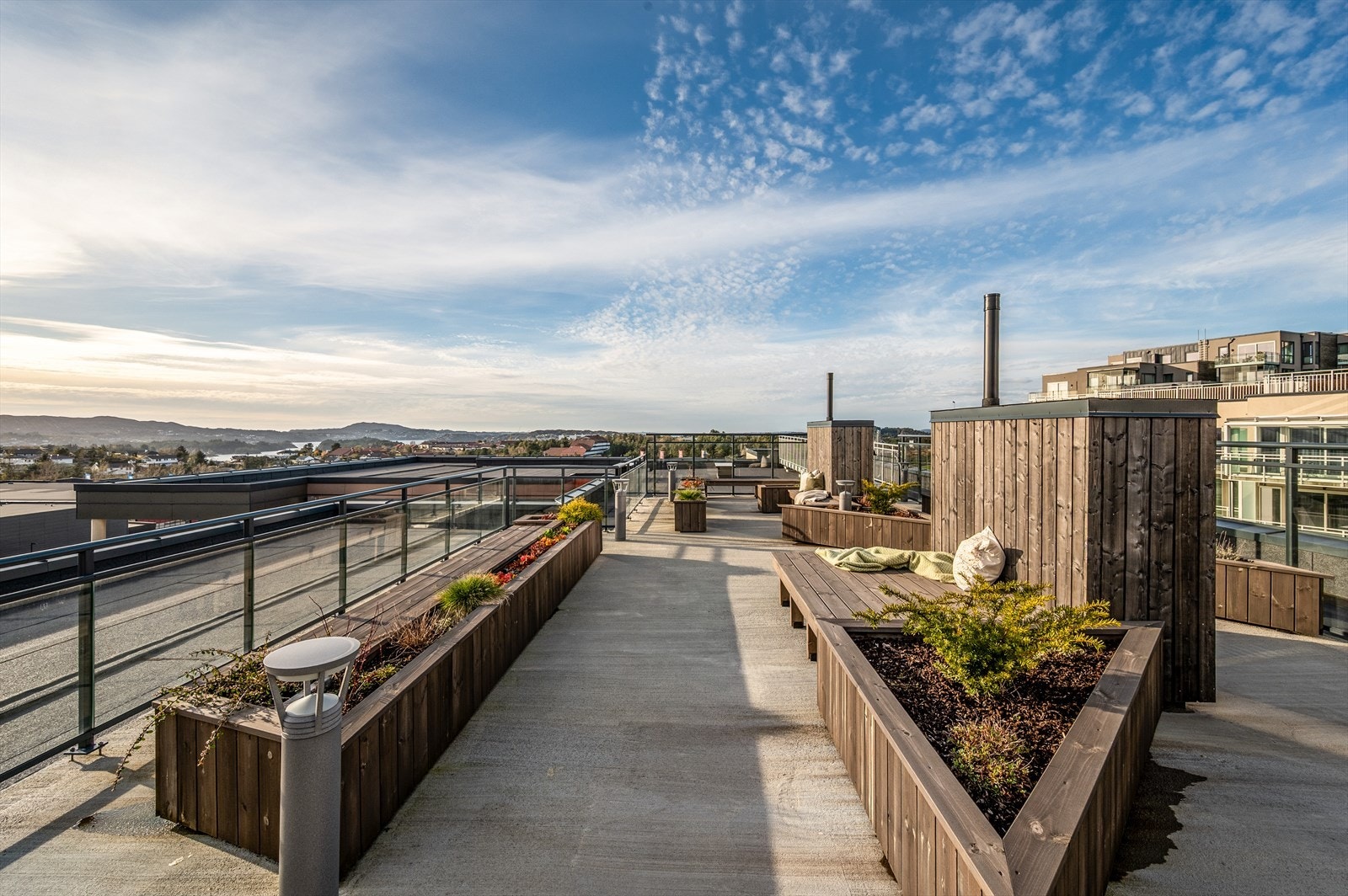 - Som beboer har man tilgang til felles takterrasse med panoramautsikt over nærområdet - Galleribilde