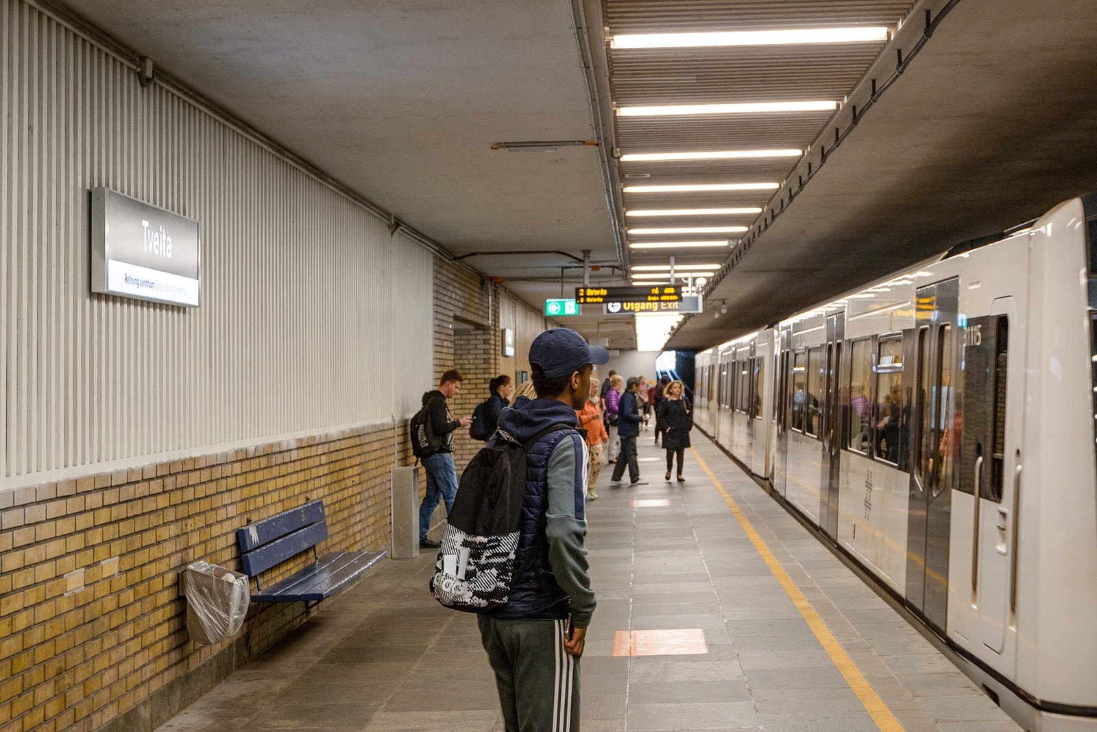 T-bane på Tveita bare noen få minutters gange fra leiligheten. Galleribilde