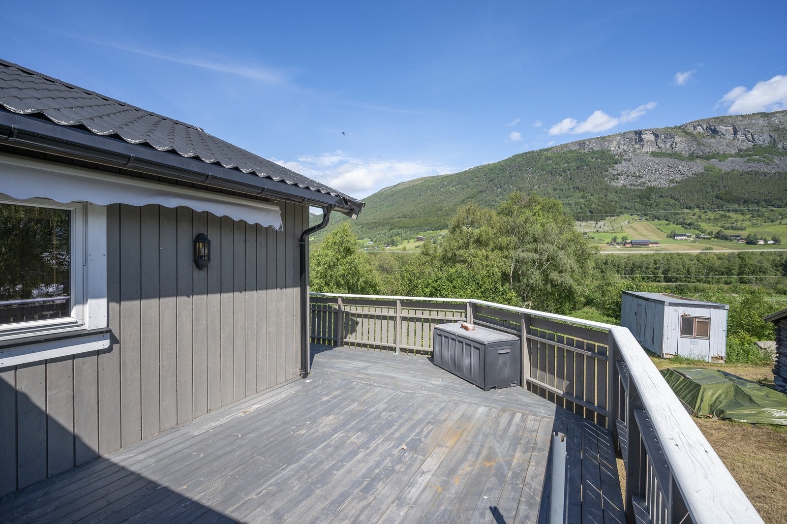 Boligen ligger i nærheten av både Jotunheimen- og Reinheimen nasjonalpark Galleribilde