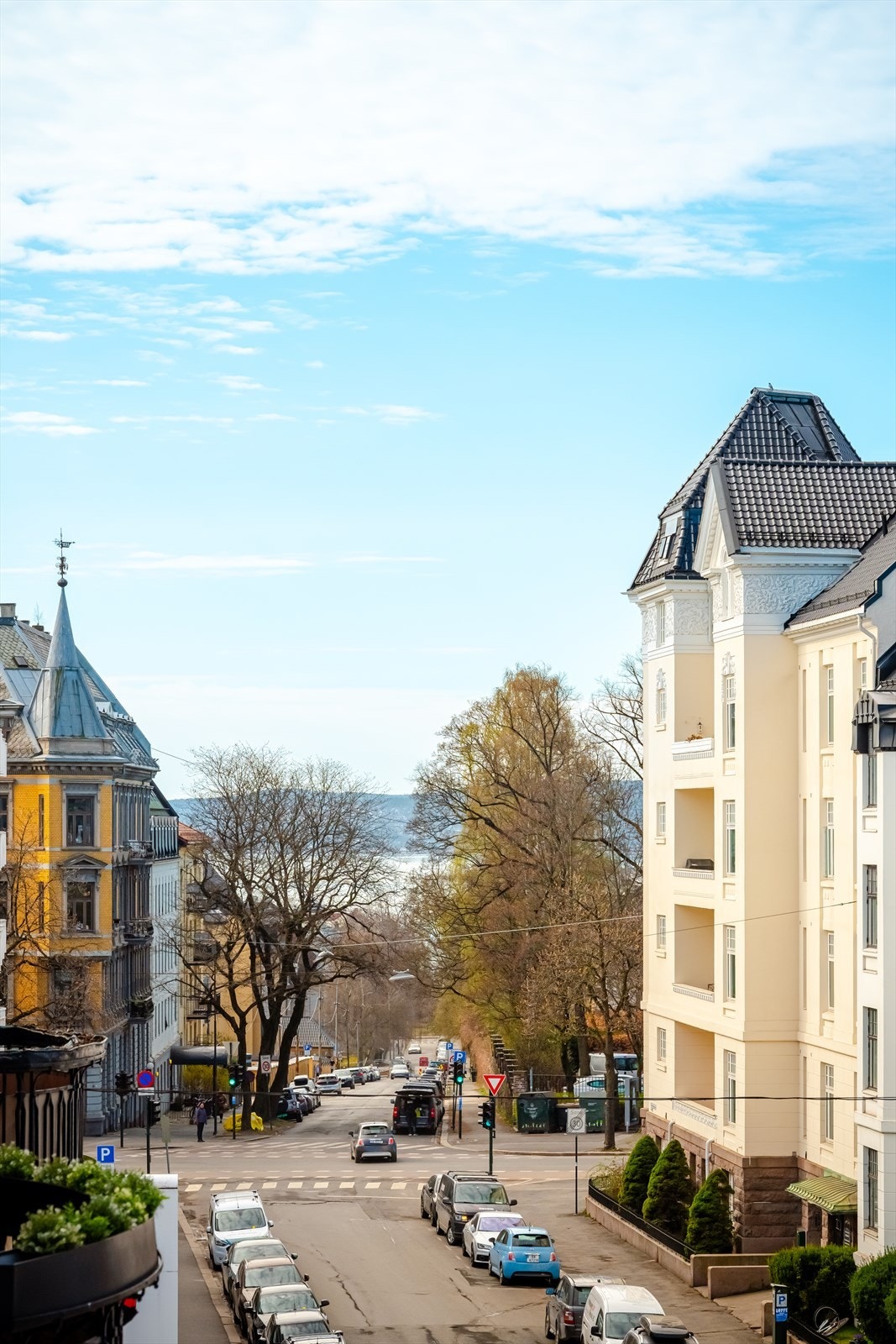 Sjøgløtt fra leiligheten. Galleribilde