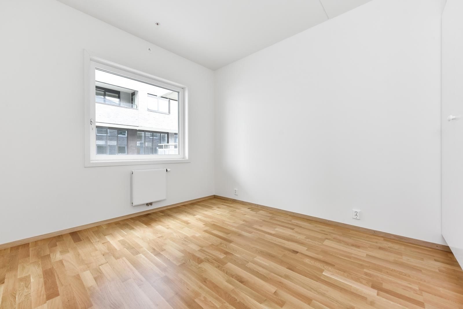 Hovedsoverom med garderobeskap. Galleribilde