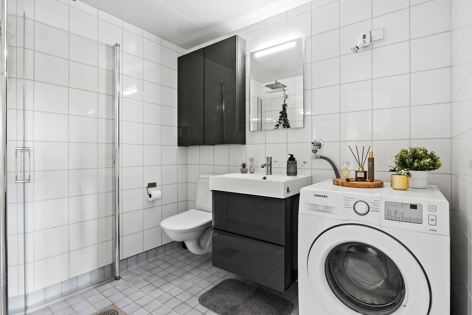 Flislagt baderom Galleribilde