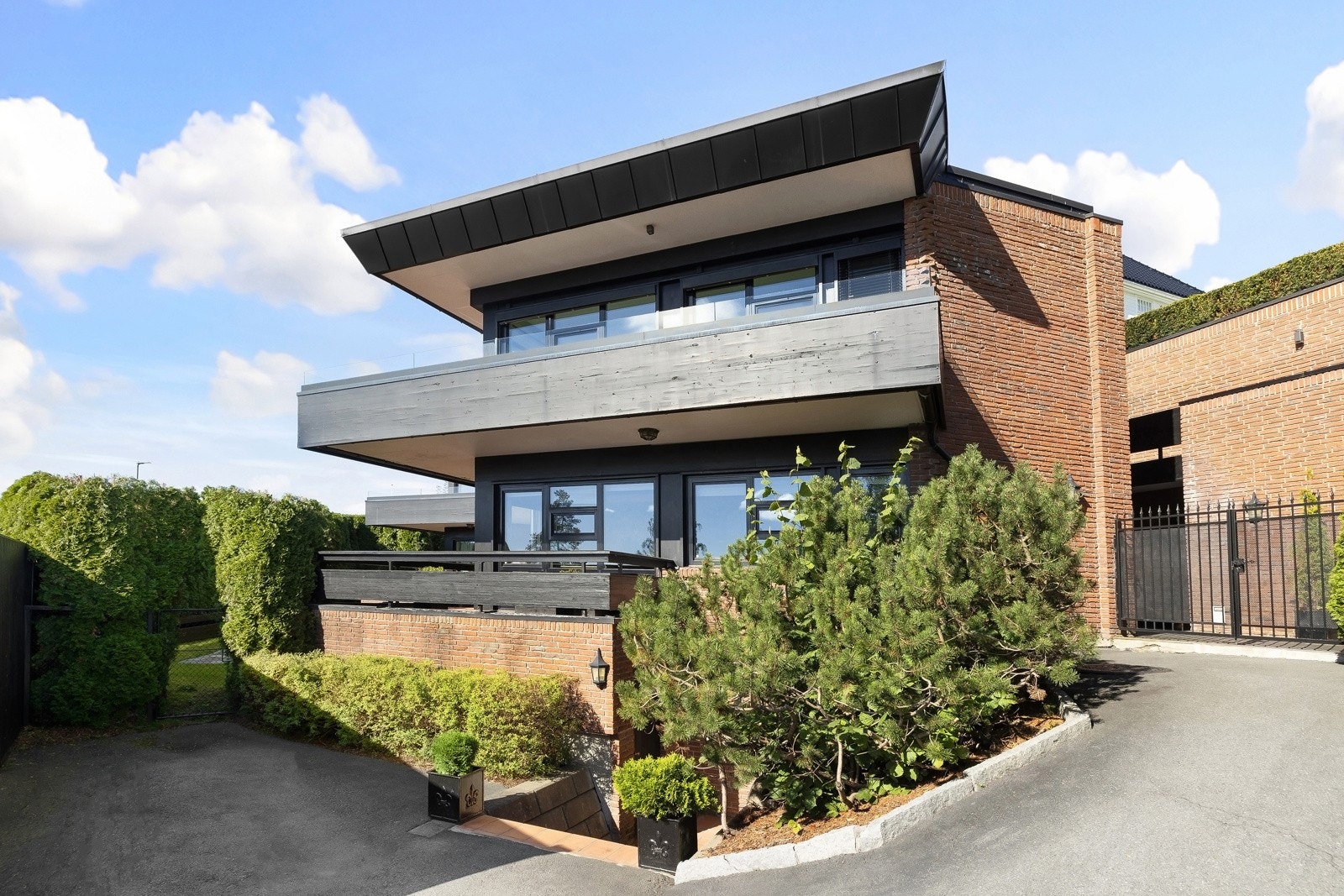 Velkommen til en hyggelig opplevelse i Holmenkollveien 107H Galleribilde