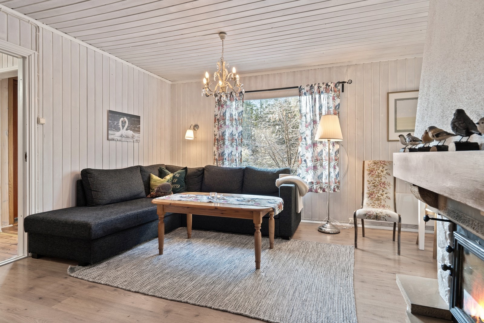 Plass til en stor sofagruppe Galleribilde