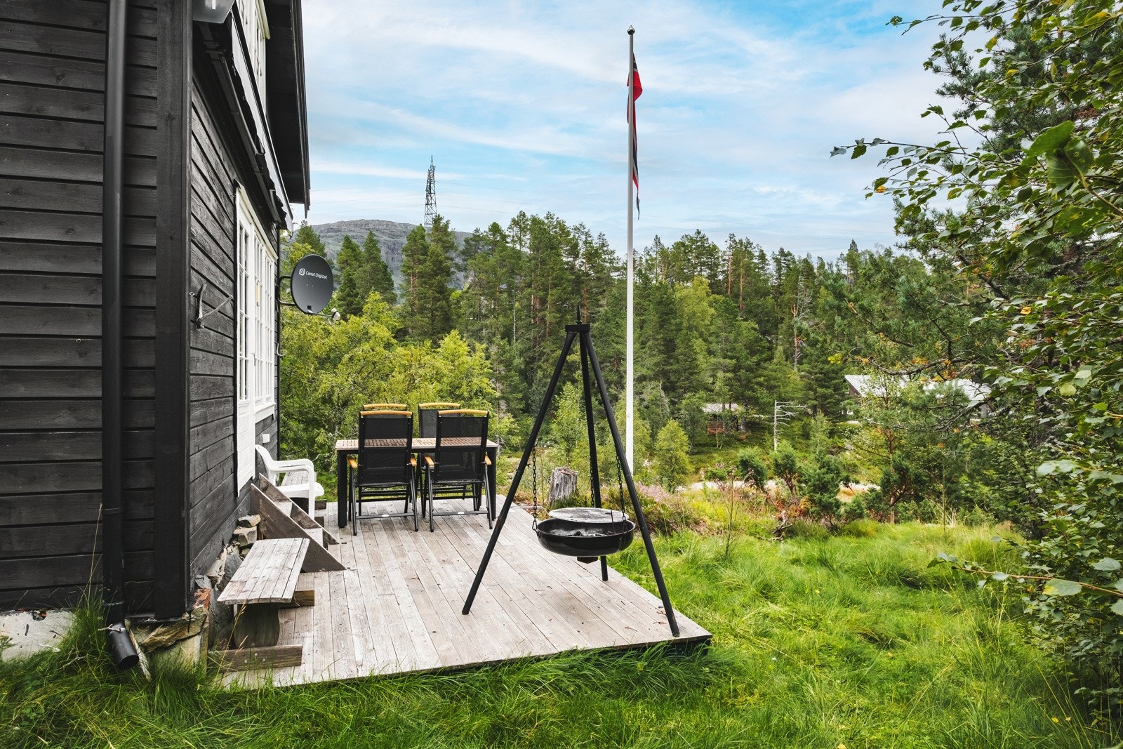 God plass til en sittegruppe og grill! Galleribilde