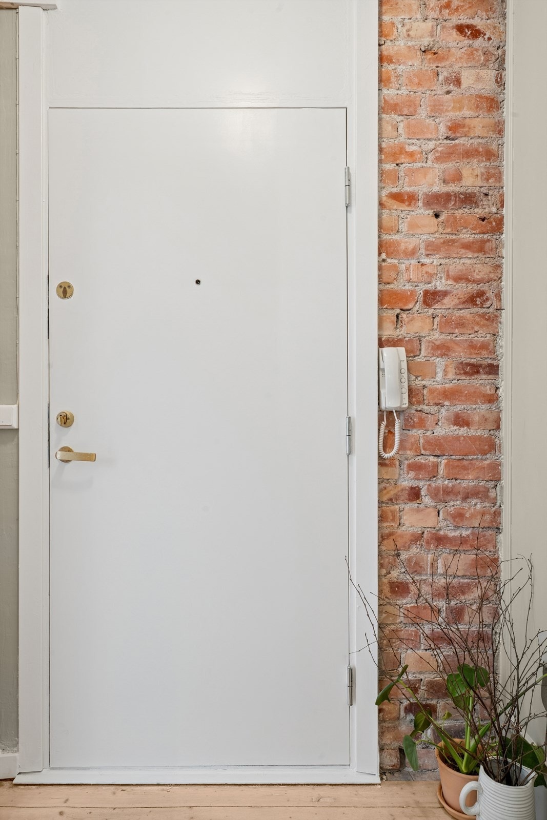 Entrédør B-30/35db som er brann- og lydklassifisert. Galleribilde