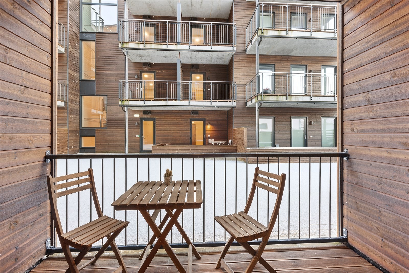 Privat balkong. Galleribilde