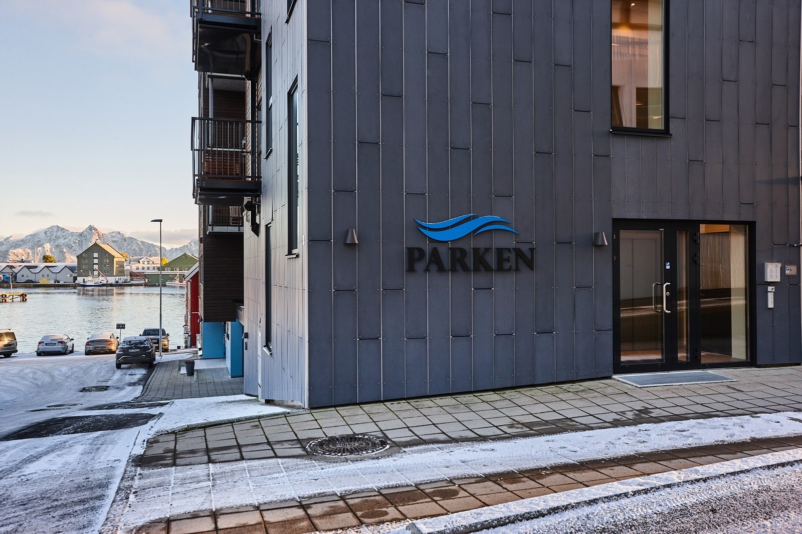 Inngangsparti til Parken Galleribilde