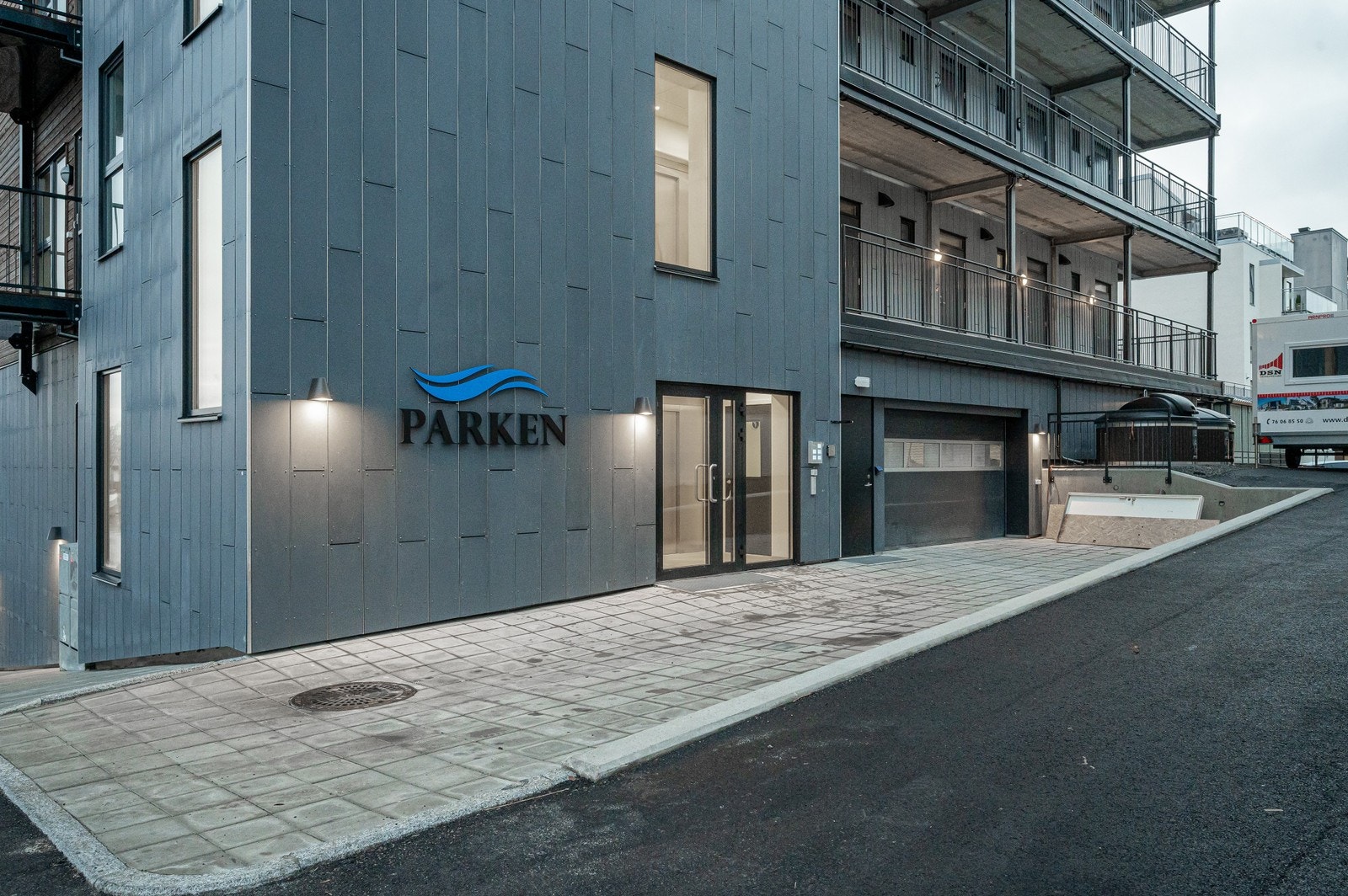 Inngangsparti Parken.jpg Galleribilde