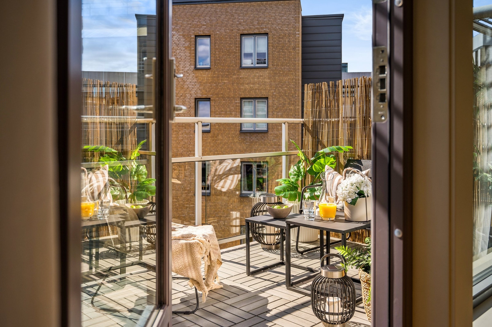 Velkommen ut i solen! Galleribilde