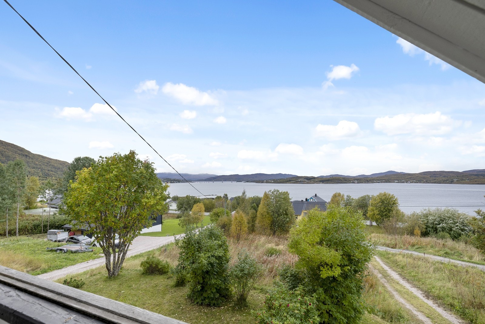 En flott utsikt fra veranda. Galleribilde