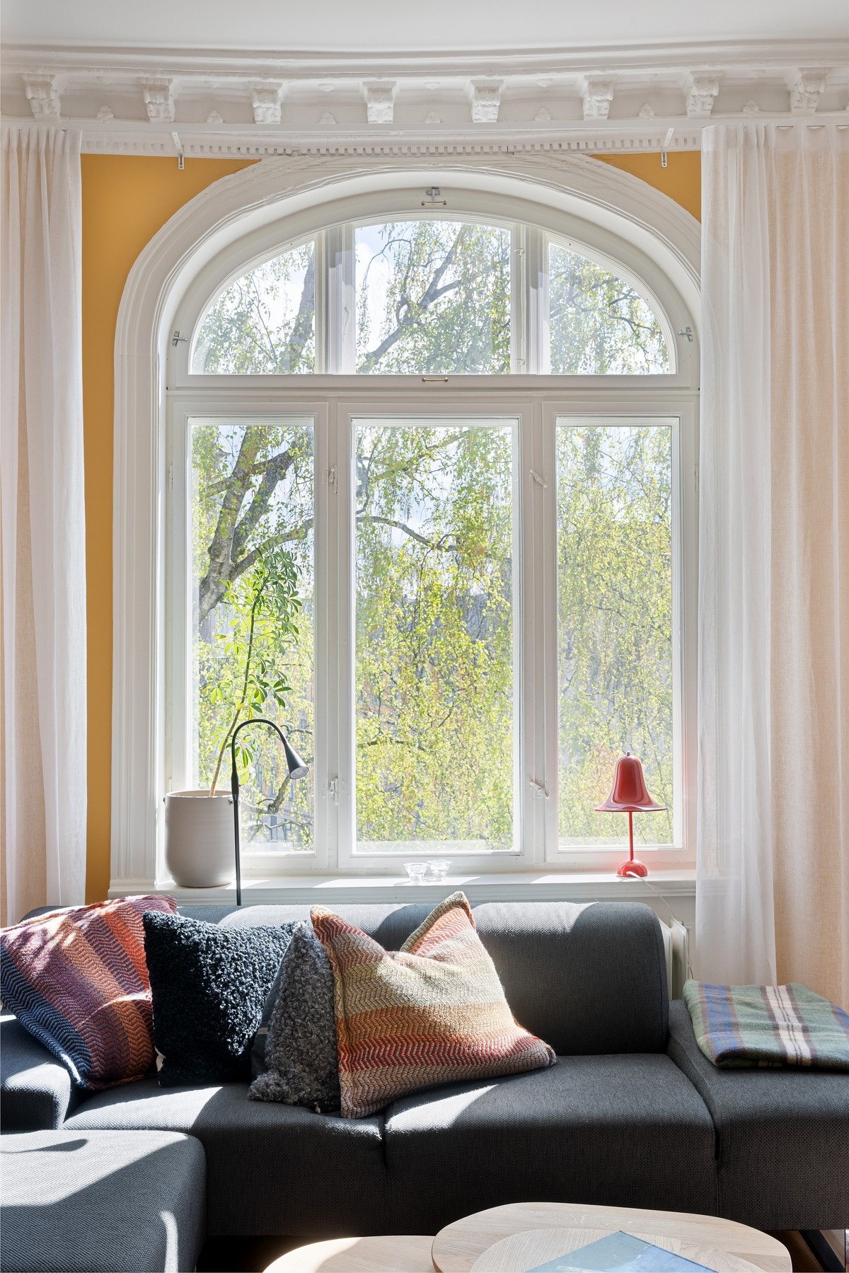 De vakre vinduene i hjørnegården er originale og ble rehabilitert i 2020. Galleribilde