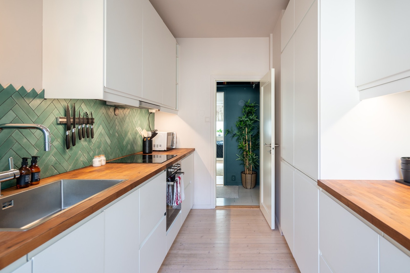 En lekker 3-roms beliggende i et herlig nabolag sentralt i Oslo. Galleribilde