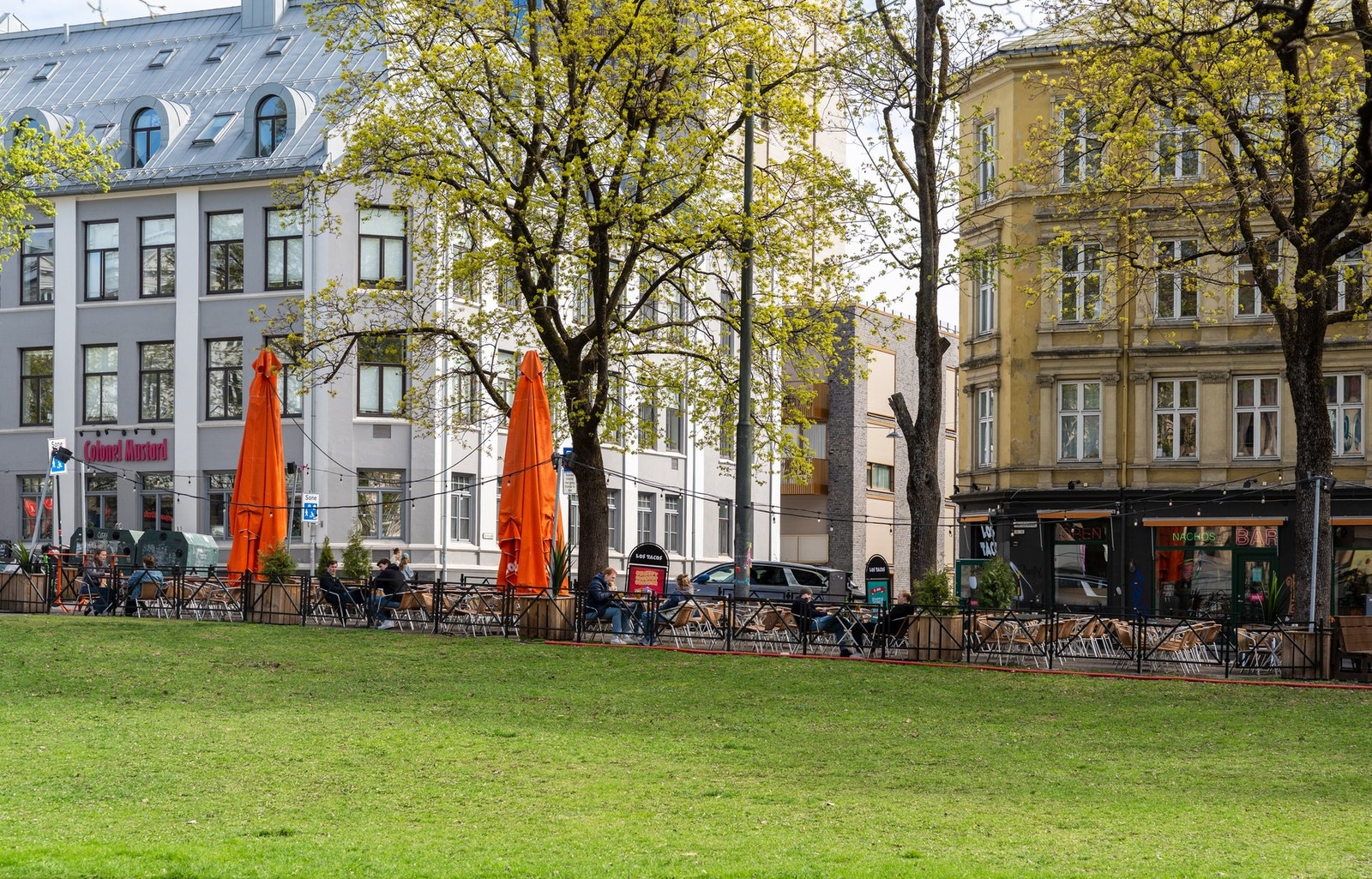 Like ved har du også store uteserveringer på blant annet Los Tacos. Galleribilde