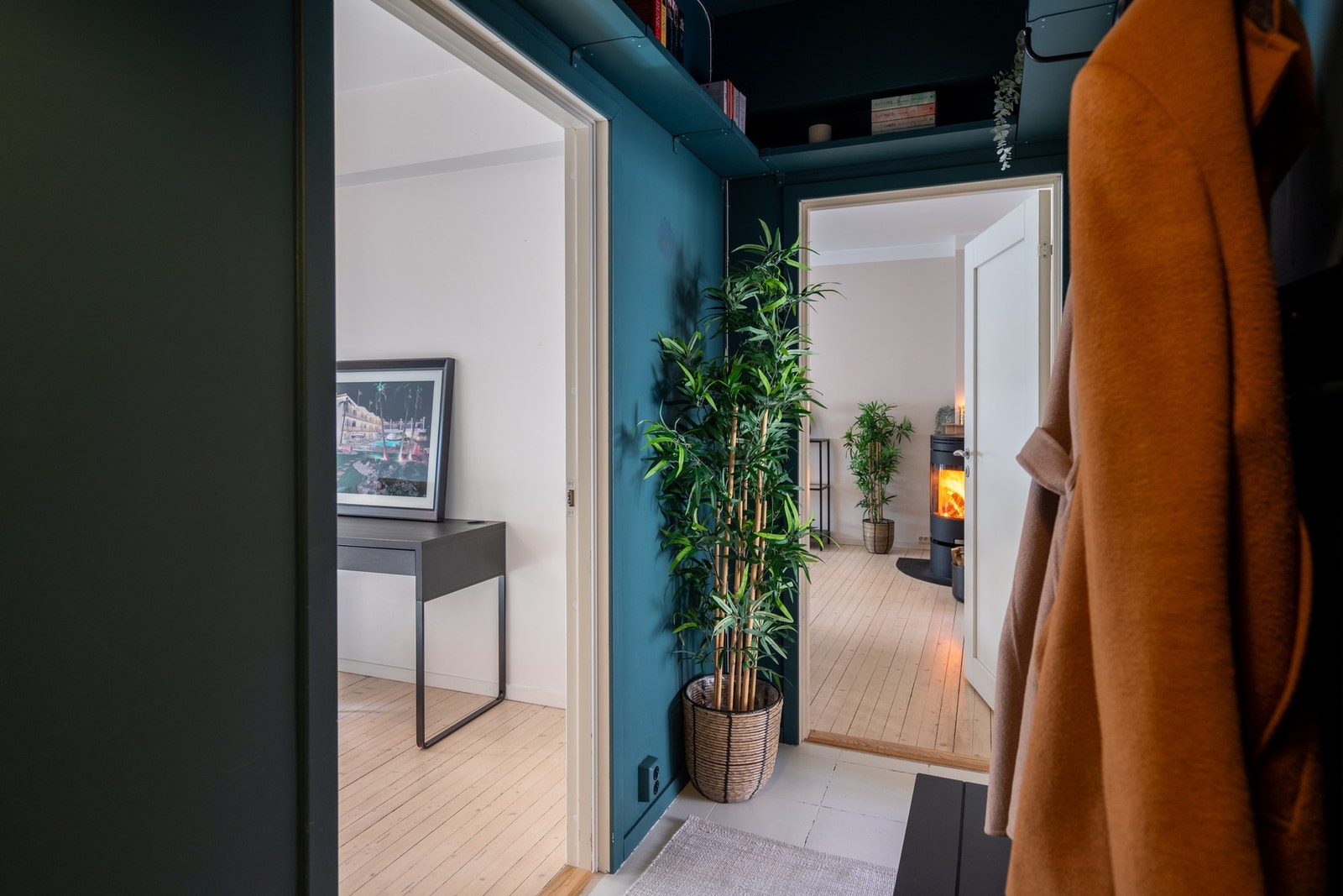 Herfra har du tilgang til alle rom i leiligheten. Galleribilde