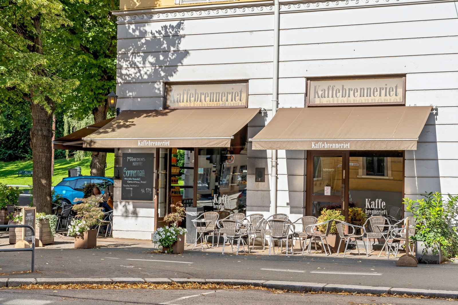 Kaffebrenneriet i Thereses gate, samt flere nærliggende kafeer og spisesteder. Galleribilde
