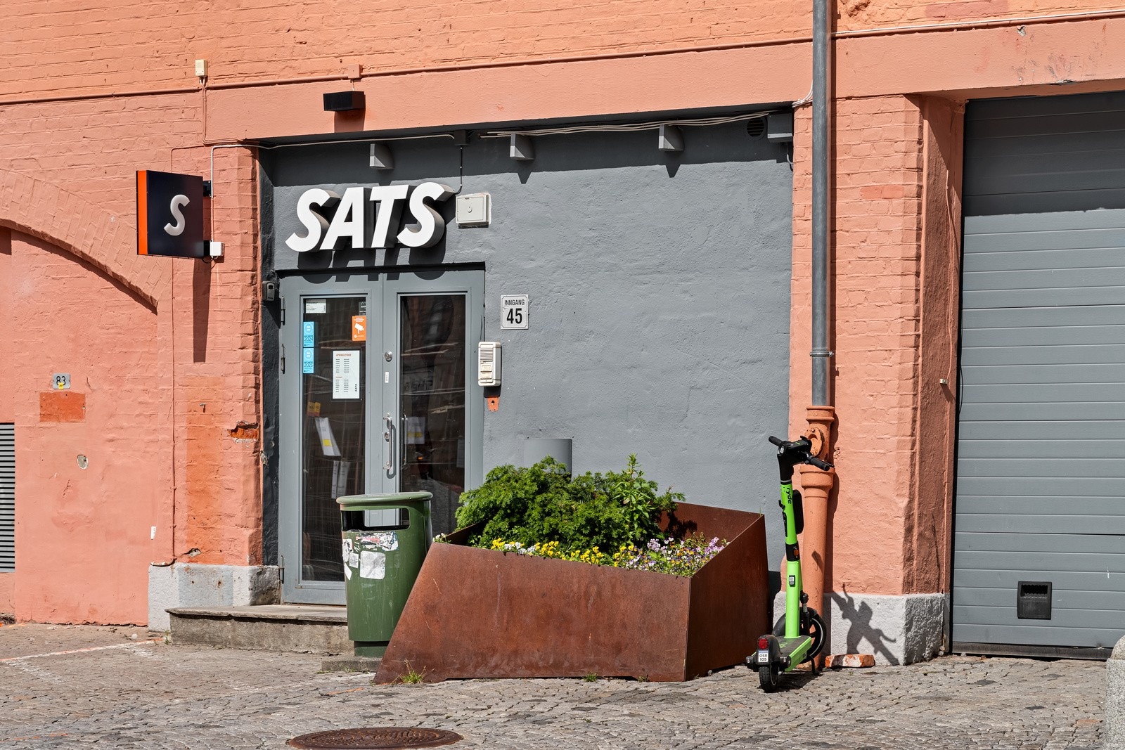 Flere nærliggende treningsmuligheter som bl.a. Sats, Bislett Stadion og Bislet bad. Galleribilde