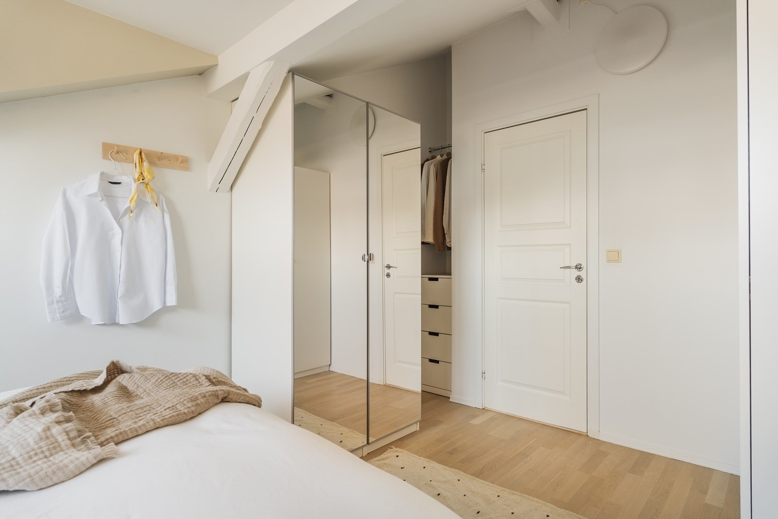 Bra med lagring i garderobe Galleribilde