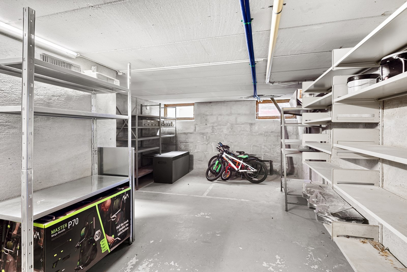 Felles lagringskjeller for seksjonene Galleribilde