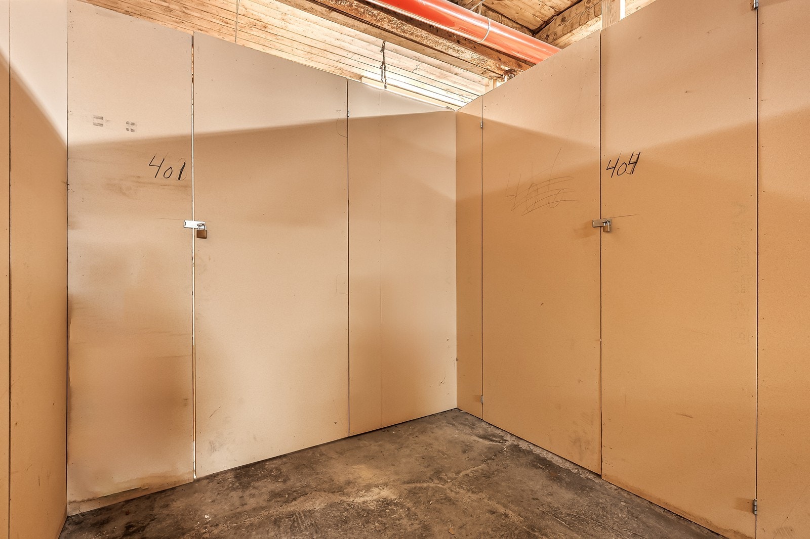 Leiligheten disponerer også en bod i byggets 1 etasje med 5m² Bruksareal. Boden ligger i sameiets fellesområde. Galleribilde