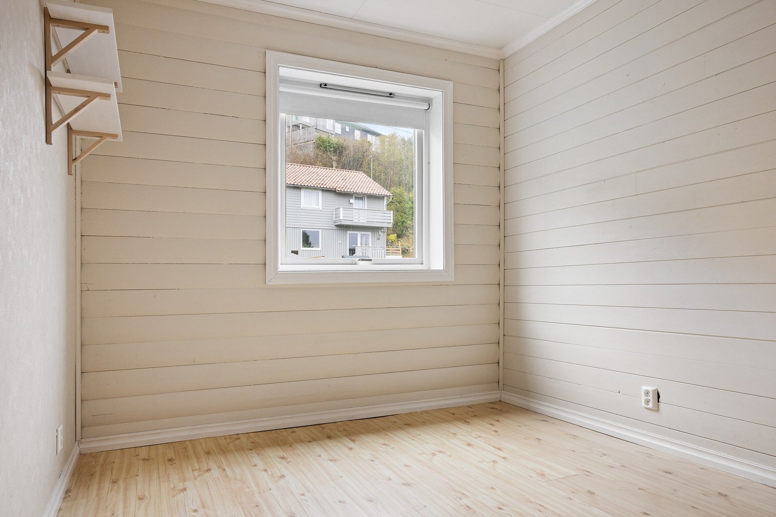 Etasjen har også tre soverom av god størrelse. Galleribilde